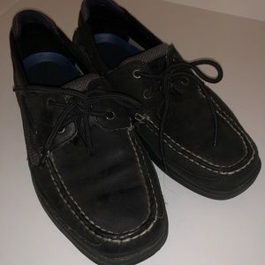 Men’s black Sperrys